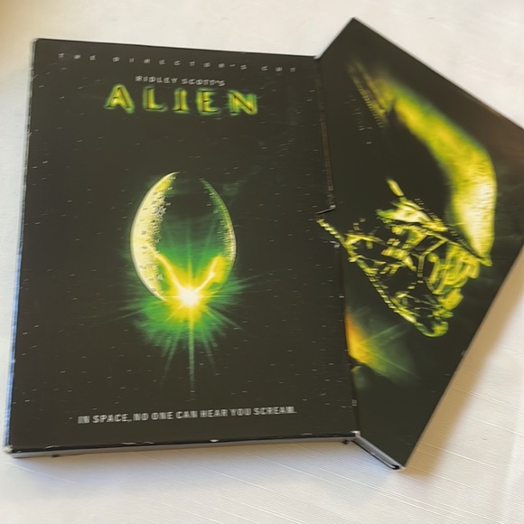 ALIEN DVD Collectors edition 2 disk set - Picture 7 of 9